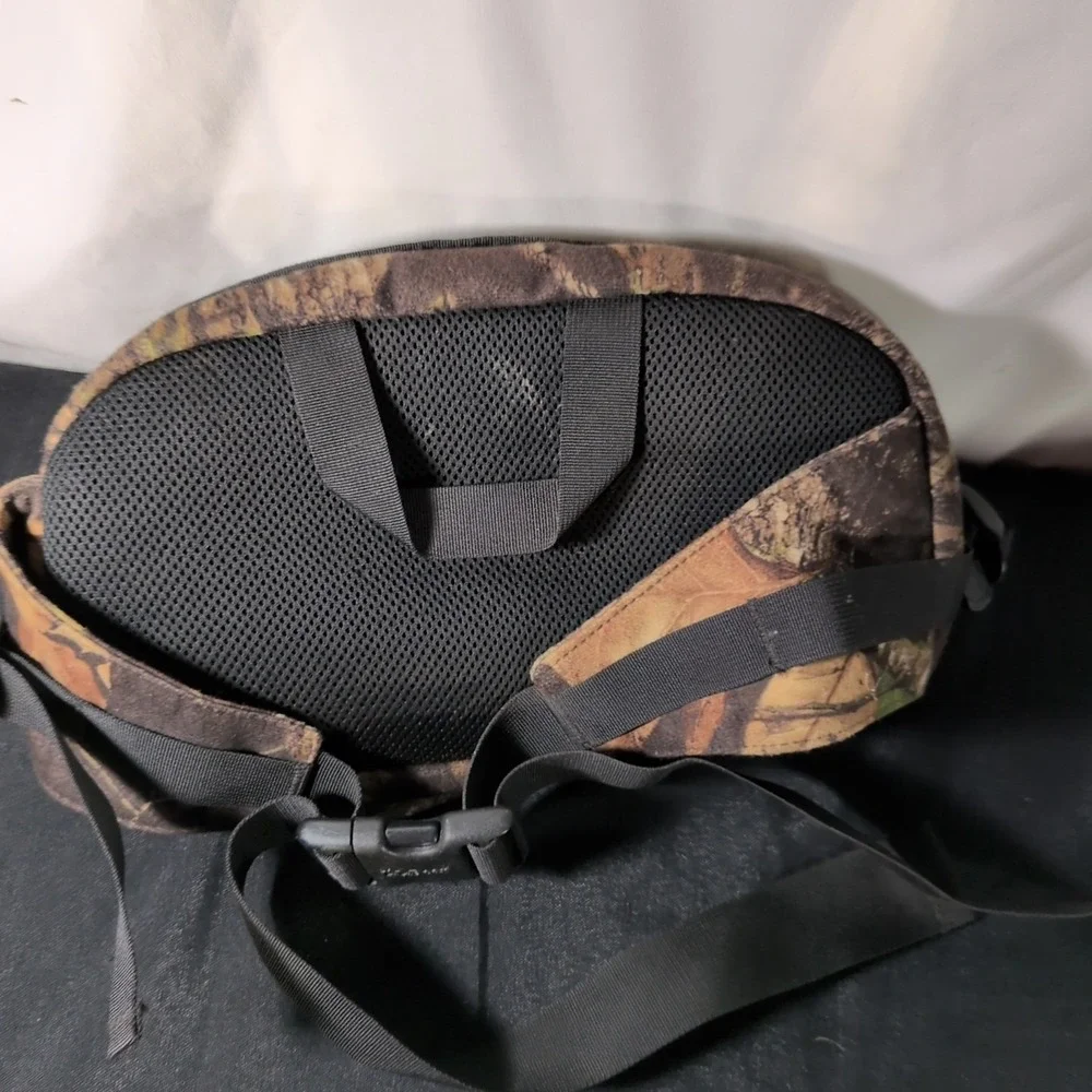 L L Bean Mossy Oak Padded Camo Hunting  Waist Fanny Pack 3 Pockets